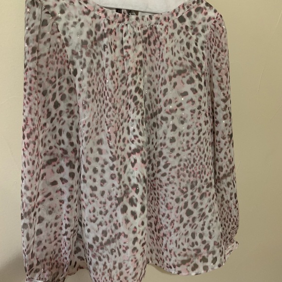 Talbots long sleeve snow leopard blouse - Picture 4 of 5